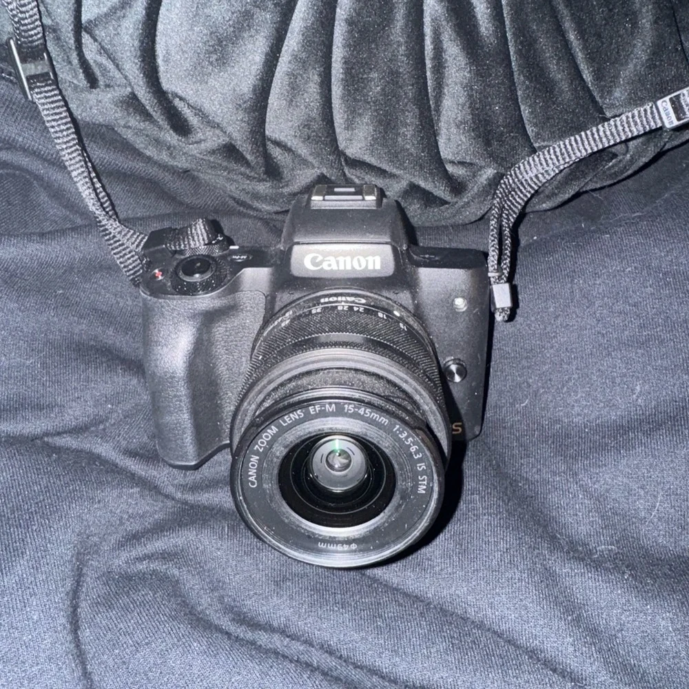 Canon BOS M50 with rechargeable battery